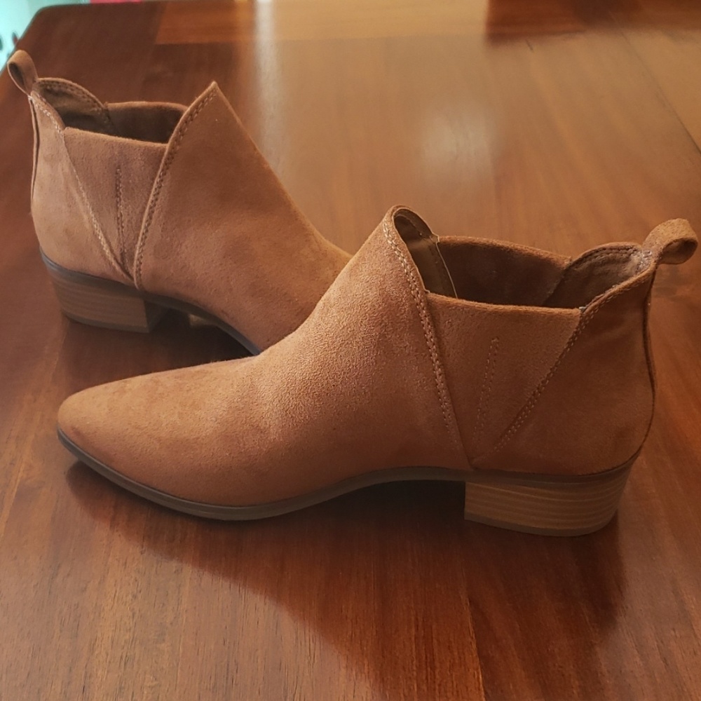 Ae booties